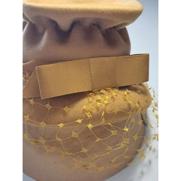 Vtg Glenover Derby Wool Cloche Hat With Netting & Bow Women's Gold Union Made - Picture 2 of 13